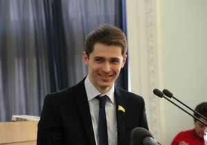 Депутат Горай угрожает мэру Житомира Дебою отставкой